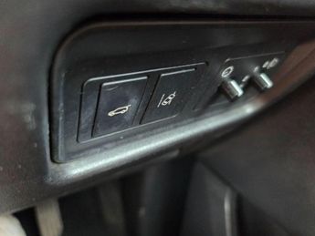 Land Rover Discovery Sport 2.0 TD4 SE Tech Auto 4WD Euro 6 (s/s) 5dr