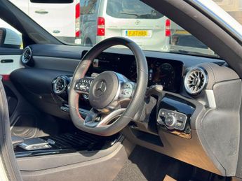 Mercedes-Benz CLA 1.3 CLA180 AMG Line (Premium Plus 2) Coupe 7G-DCT Euro 6 (s/s) 4