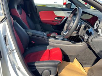 Mercedes-Benz CLA 1.3 CLA180 AMG Line (Premium Plus 2) Coupe 7G-DCT Euro 6 (s/s) 4