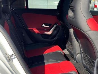 Mercedes-Benz CLA 1.3 CLA180 AMG Line (Premium Plus 2) Coupe 7G-DCT Euro 6 (s/s) 4