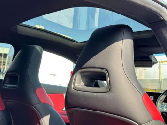 Mercedes-Benz CLA 1.3 CLA180 AMG Line (Premium Plus 2) Coupe 7G-DCT Euro 6 (s/s) 4