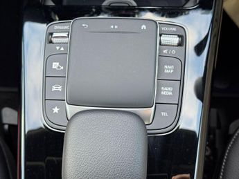 Mercedes-Benz CLA 1.3 CLA180 AMG Line (Premium Plus 2) Coupe 7G-DCT Euro 6 (s/s) 4