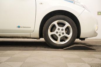 Nissan Leaf 24kWh Acenta Auto 5dr
