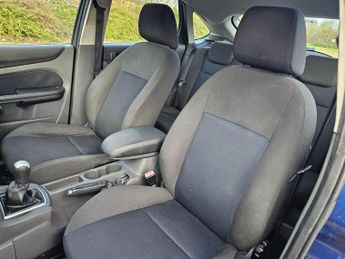 Ford Focus 1.8 Zetec Climate 5dr