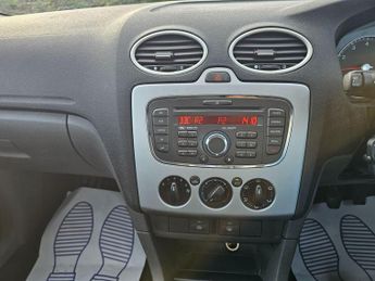 Ford Focus 1.8 Zetec Climate 5dr