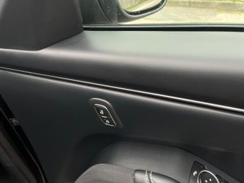 Ford Mustang Mach-E Standard Range 70kWh 5dr