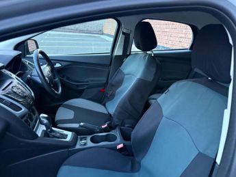 Ford Focus 1.6 Zetec Powershift Euro 5 5dr