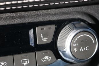 Nissan Juke 1.0 DIG-T Tekna DCT Auto Euro 6 (s/s) 5dr