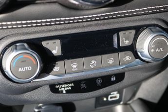 Nissan Juke 1.0 DIG-T Tekna DCT Auto Euro 6 (s/s) 5dr