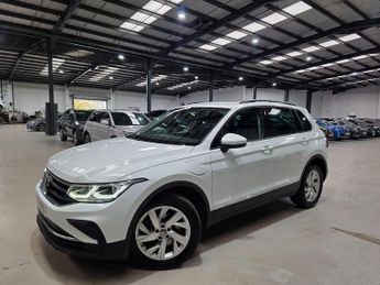 Volkswagen Tiguan 1.4 TSI 13kWh Life DSG Euro 6 (s/s) 5dr