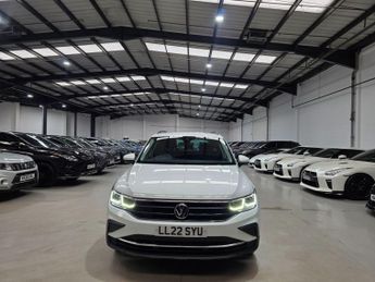 Volkswagen Tiguan 1.4 TSI 13kWh Life DSG Euro 6 (s/s) 5dr