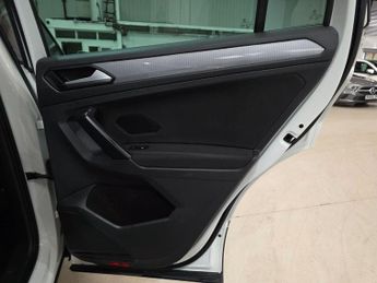 Volkswagen Tiguan 1.4 TSI 13kWh Life DSG Euro 6 (s/s) 5dr