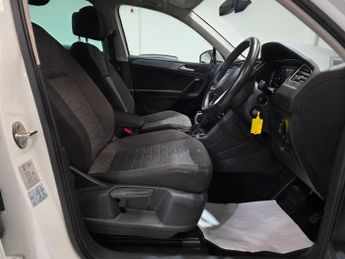 Volkswagen Tiguan 1.4 TSI 13kWh Life DSG Euro 6 (s/s) 5dr