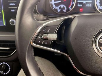 Skoda Kamiq 1.0 TSI SE Euro 6 (s/s) 5dr