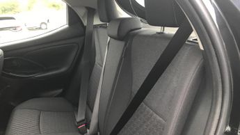 Toyota Yaris 1.5 VVT-h Icon E-CVT Euro 6 (s/s) 5dr