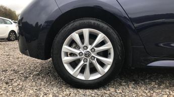 Toyota Corolla 1.8 VVT-h Icon CVT Euro 6 (s/s) 5dr