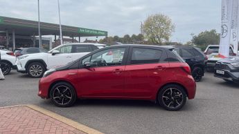 Toyota Yaris 1.5 VVT-h Design E-CVT Euro 6 5dr