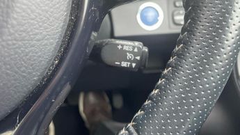 Toyota Yaris 1.5 VVT-h Design E-CVT Euro 6 5dr