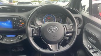 Toyota Yaris 1.5 VVT-h Design E-CVT Euro 6 5dr