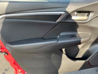 Honda Jazz 1.3 i-VTEC SE CVT Euro 6 (s/s) 5dr