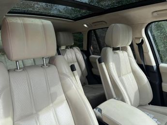 Land Rover Range Rover 4.4 SD V8 Vogue Auto 4WD Euro 6 (s/s) 5dr