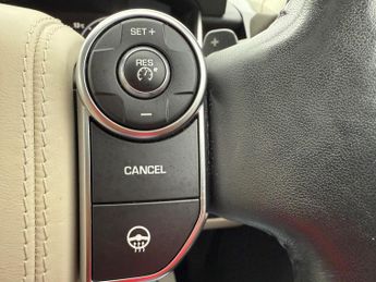 Land Rover Range Rover 4.4 SD V8 Vogue Auto 4WD Euro 6 (s/s) 5dr