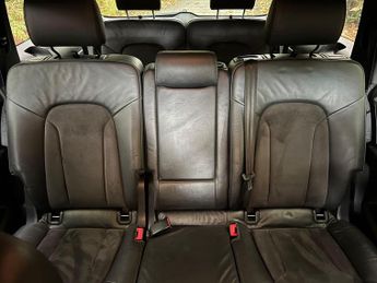 Audi Q7 3.0 TDI V6 S line Tiptronic quattro Euro 5 (s/s) 5dr