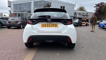 Toyota Yaris 1.5 VVT-h Icon E-CVT Euro 6 (s/s) 5dr