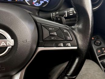 Nissan Juke 1.0 DIG-T N-Connecta DCT Auto Euro 6 (s/s) 5dr
