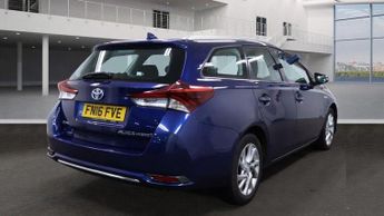 Toyota Auris 1.8 VVT-h Business Edition Touring Sports CVT Euro 6 (s/s) 5dr