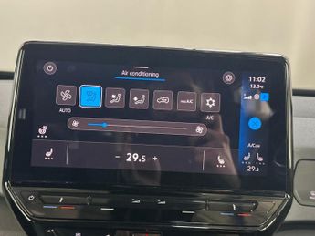Volkswagen ID.3 Pro 58kWh Life Auto 5dr