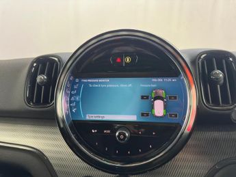 MINI Countryman 1.5 10kWh Cooper SE Exclusive Auto ALL4 Euro 6 (s/s) 5dr