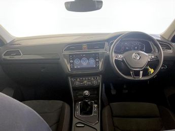 Volkswagen Tiguan 2.0 TDI SEL 4Motion Euro 6 (s/s) 5dr