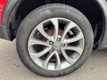 Nissan Juke 1.6 Tekna XTRON Euro 6 5dr