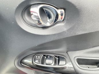 Nissan Juke 1.6 Tekna XTRON Euro 6 5dr