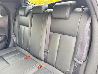 Nissan Juke 1.6 Tekna XTRON Euro 6 5dr