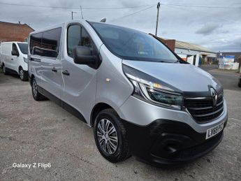 Renault Trafic 2.0 dCi ENERGY 30 Business LWB Euro 6 (s/s) 5dr (9 Seat)