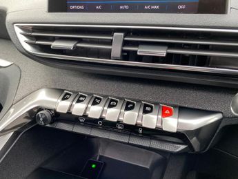 Peugeot 3008 1.2 PureTech Allure EAT Euro 6 (s/s) 5dr