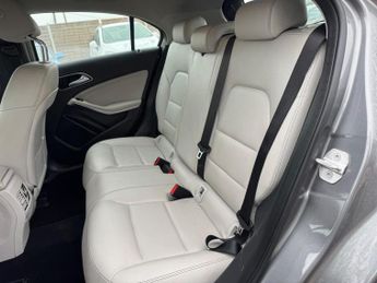 Mercedes-Benz A Class 1.5 A180d Sport 7G-DCT Euro 6 (s/s) 5dr