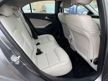 Mercedes-Benz A Class 1.5 A180d Sport 7G-DCT Euro 6 (s/s) 5dr