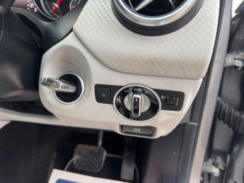 Mercedes-Benz A Class 1.5 A180d Sport 7G-DCT Euro 6 (s/s) 5dr