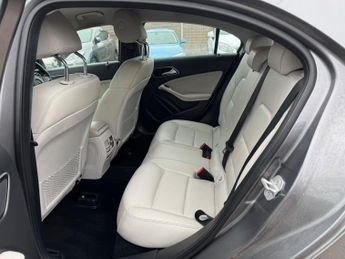 Mercedes-Benz A Class 1.5 A180d Sport 7G-DCT Euro 6 (s/s) 5dr