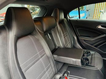 Mercedes-Benz A Class 1.6 A180 Sport Hatchback 5dr Petrol 7G-DCT Euro 6 (s/s) (122 ps)