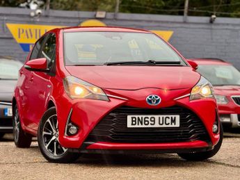 Toyota Yaris 1.5 VVT-h Icon Tech E-CVT Euro 6 (s/s) 5dr