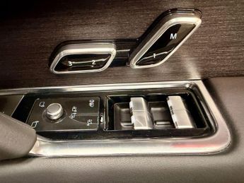 Land Rover Range Rover 4.4 P530 V8 First Edition Auto 4WD Euro 6 (s/s) 5dr