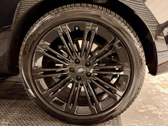 Land Rover Range Rover 4.4 P530 V8 First Edition Auto 4WD Euro 6 (s/s) 5dr