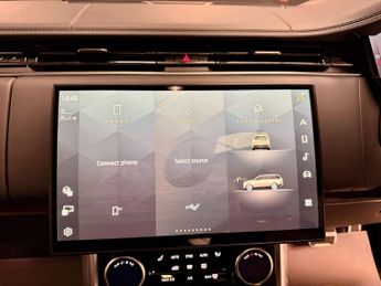 Land Rover Range Rover 4.4 P530 V8 First Edition Auto 4WD Euro 6 (s/s) 5dr