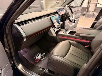 Land Rover Range Rover 4.4 P530 V8 First Edition Auto 4WD Euro 6 (s/s) 5dr