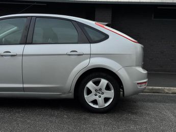 Ford Focus 1.6 Style 5dr