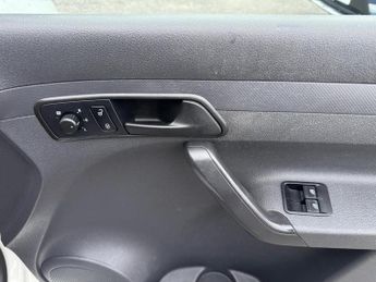 Volkswagen Caddy 1.6 TDI BlueMotion Tech C20 Trendline DSG L1 H1 4dr